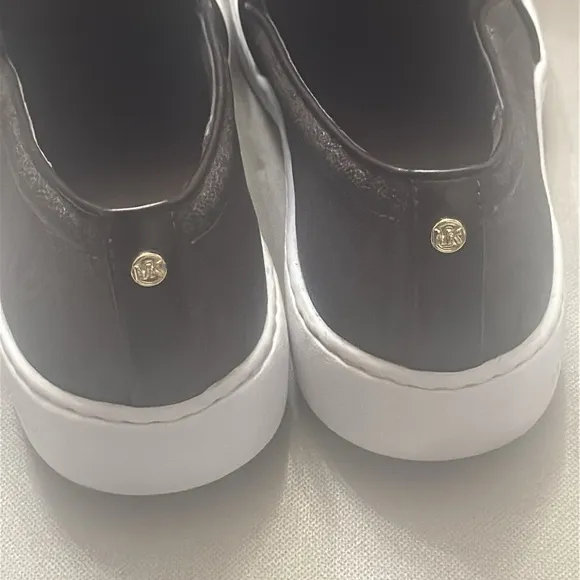 Michael Kors Slip on sneaker Brown Sneakers Size 11 EUC