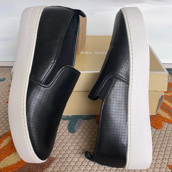 Michael Kors TEDDI SLIP ON NAPPA PU PERFORATED 4959TDFP4L NIB Platforms Sneakers