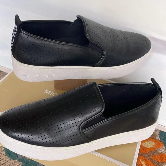 Michael Kors TEDDI SLIP ON NAPPA PU PERFORATED 4959TDFP4L NIB Platforms Sneakers