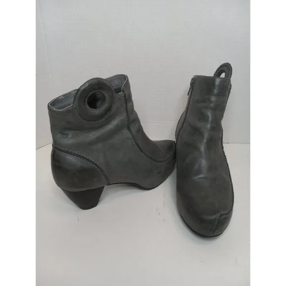 Miz Mooz 36 Grey Elf Ankle NWOT Leather Zip Classic Casual Going Out Boho Boots