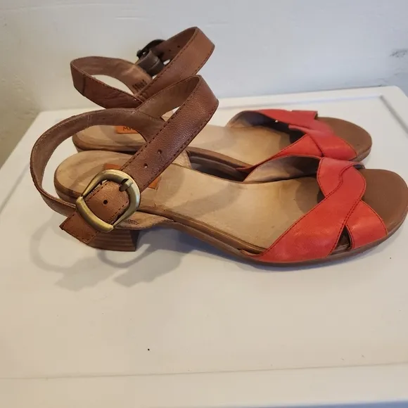 Miz Mooz red strappy sandals size 8.5