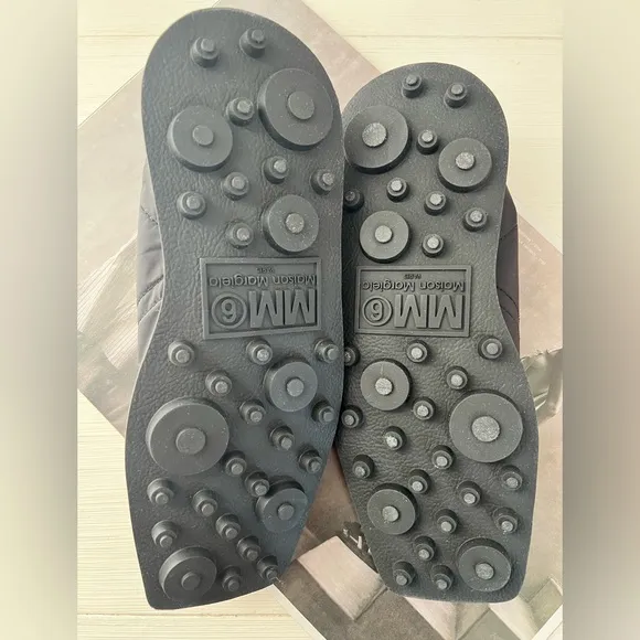 MM6 Maison Margiela women’s Black and Gray Sneakers