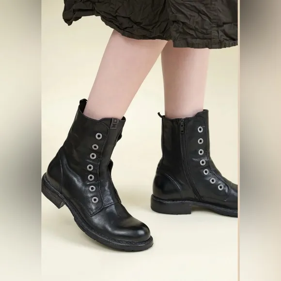 Moma  Ankle Boot