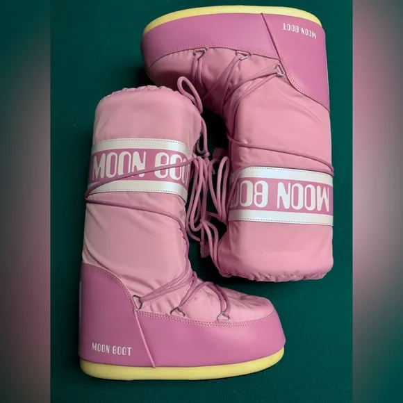Moon Boot ICON PINK NYLON BOOTS
