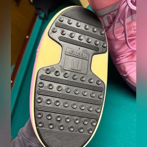 Moon Boot ICON PINK NYLON BOOTS
