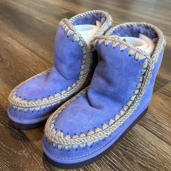 MOU Sheepskin Boots Size 36
