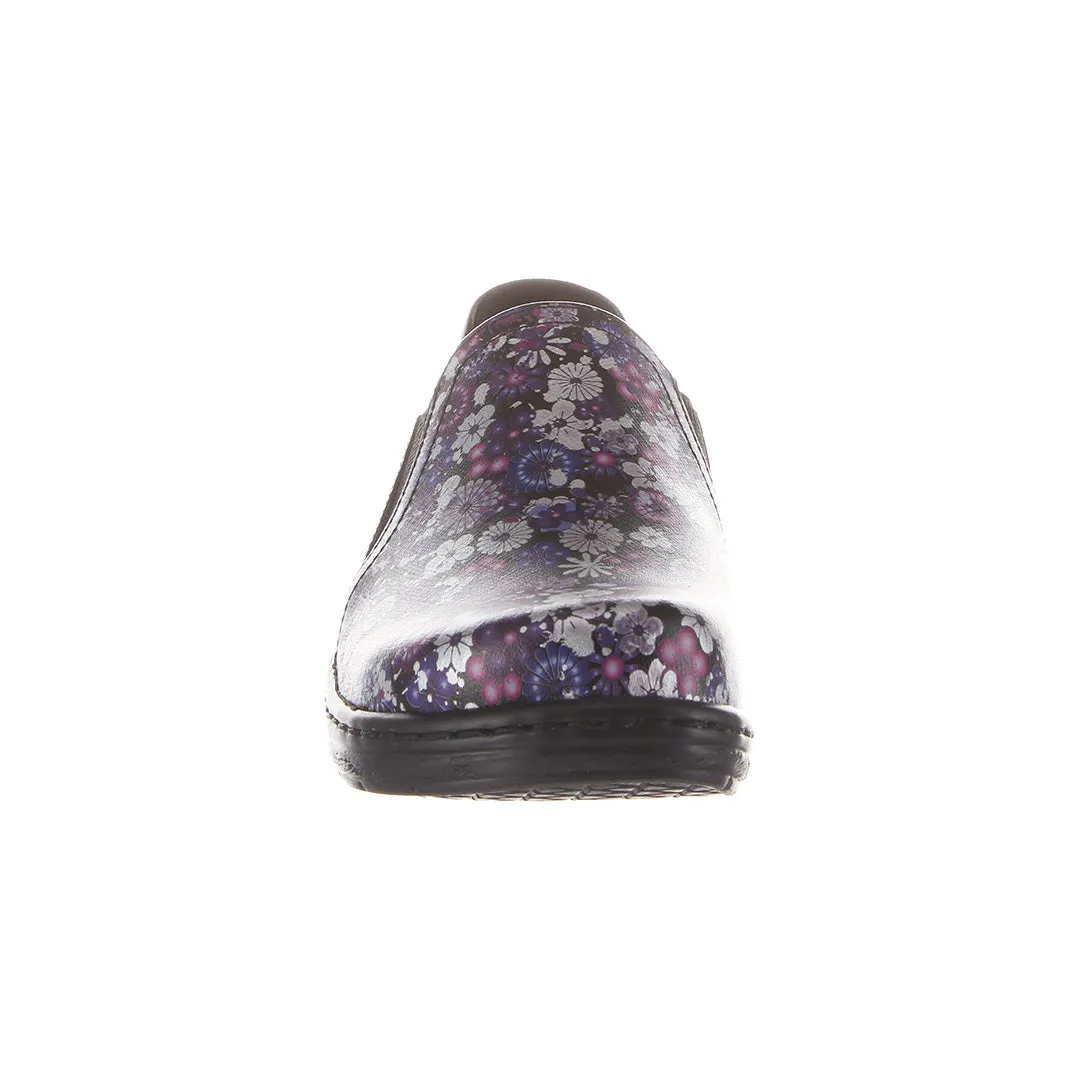 Moxy | Night Garden