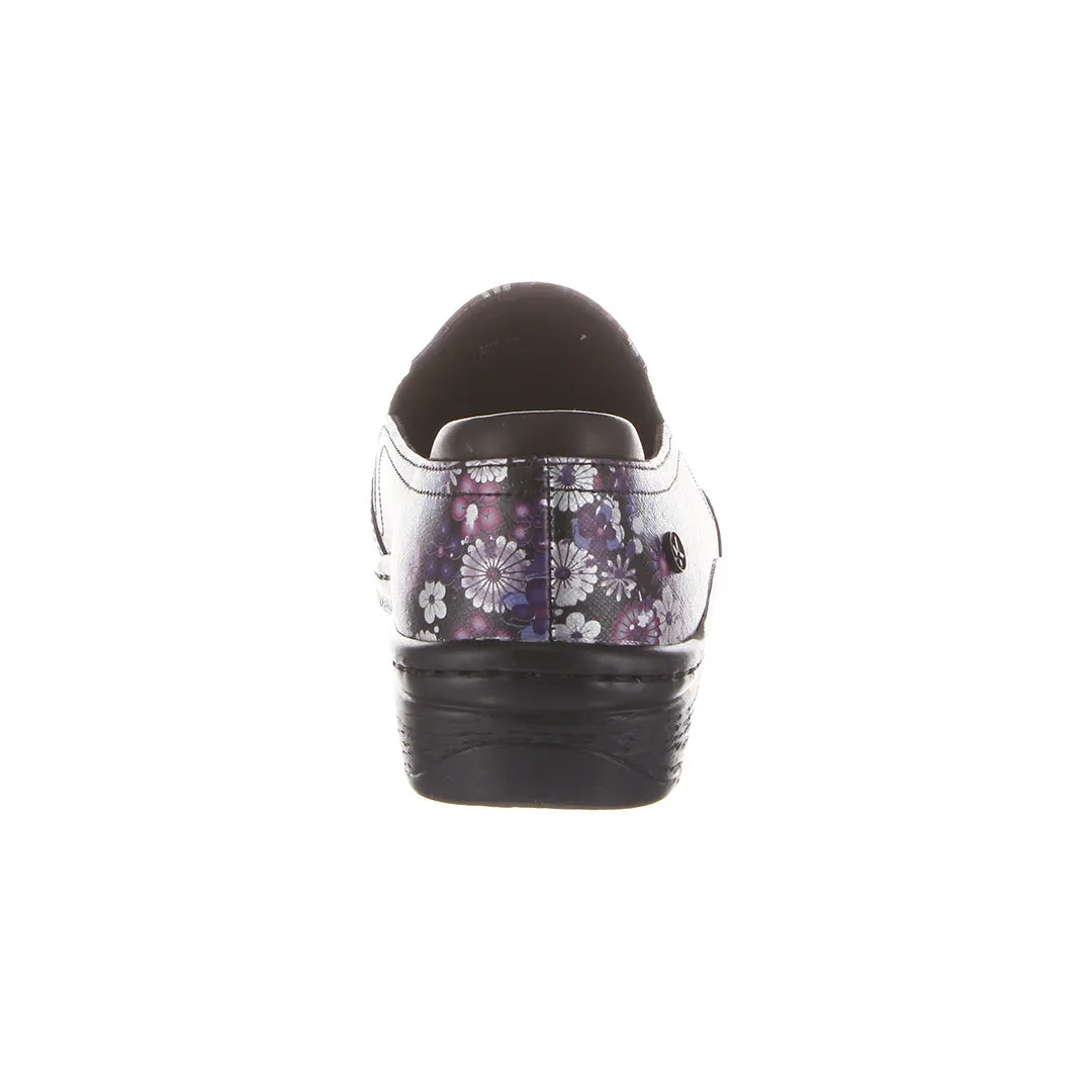 Moxy | Night Garden