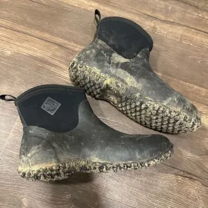 Muck boots slip on black rubber 13 farmer chore ankle boots