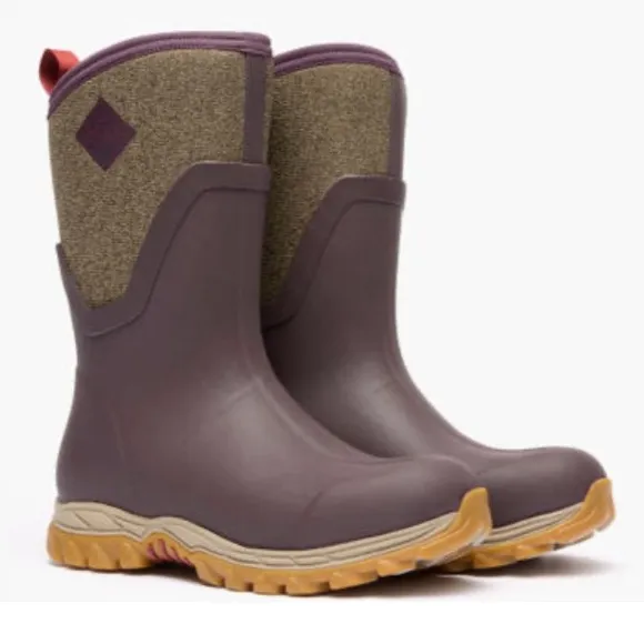 Muck Women's Arctic Sport II Mid Boot Rubber Boots Red Size 8