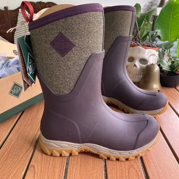 Muck Women's Arctic Sport II Mid Boot Rubber Boots Red Size 8