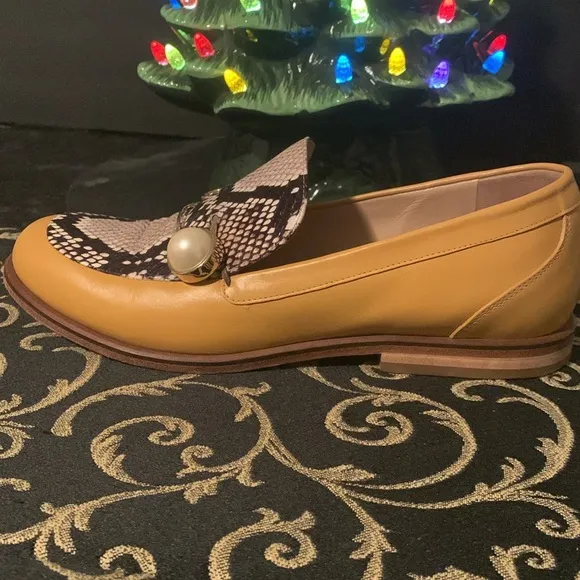 MULBERRY Leather and snakeskin pearl pin loafers Sz 7 /EU 38