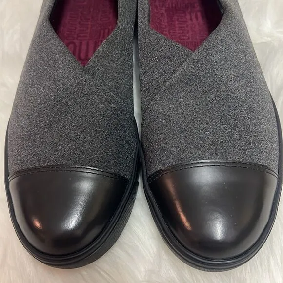 Munro Plum Grey Slip-on Loafer Size 7 BIN 16