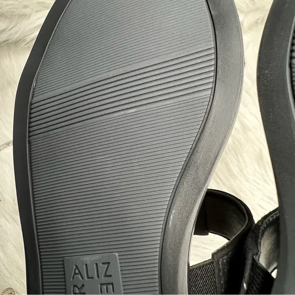 Naturalizer Farica Slide Sandals Embellished Black Size 6M