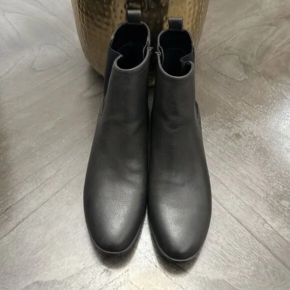 NATURALIZER Sampson Booties