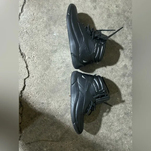 Nautica Black Leather Boots Rugged Durable Design