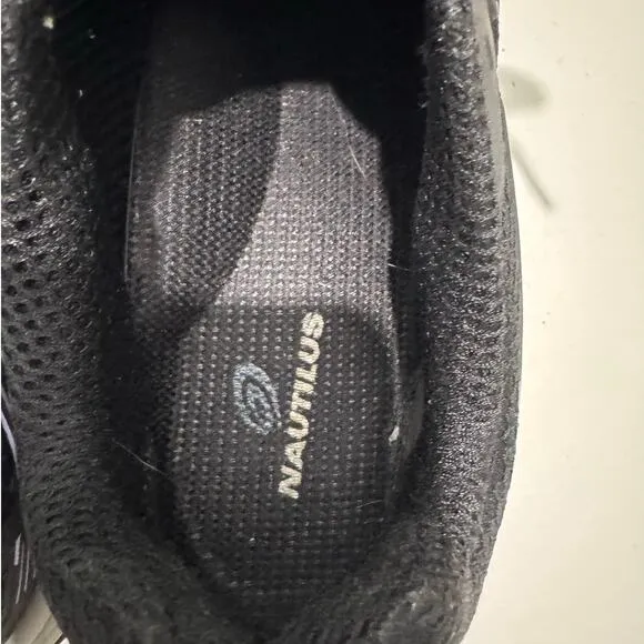 Nautilus  $95 Women's Stratus Slip Resisting Work Shoes Composite Toe Size 10W