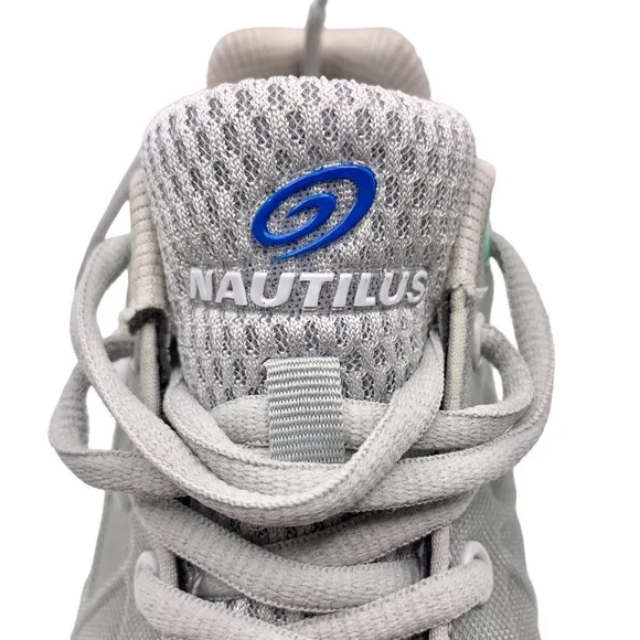 Nautilus | Women | Spark Oxford Gray Carbon Toe Work Shoes | Size 4.5