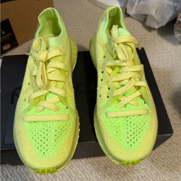 Neon Green Athletic Sneakers adidas size 5 men’s Fusio