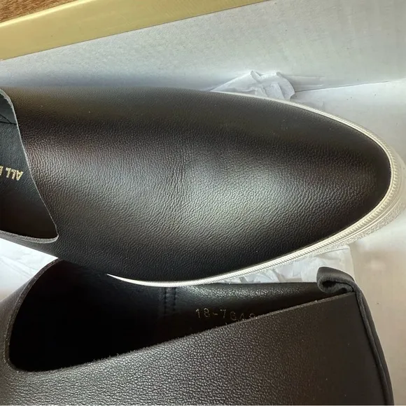 NEW ($159.00) Designer ALL BLACK Brand Side Scoop Slip On Sneakers