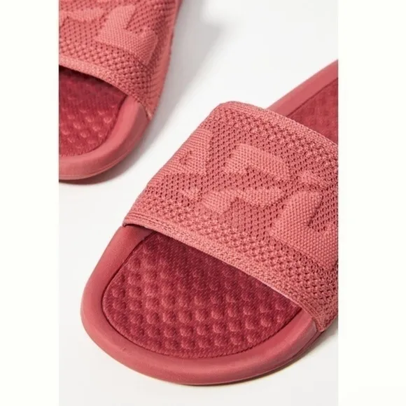 NEW APL Logo Techloom Slides Sandals sz 6 Cedar Mauve Pink Slip On Shoes