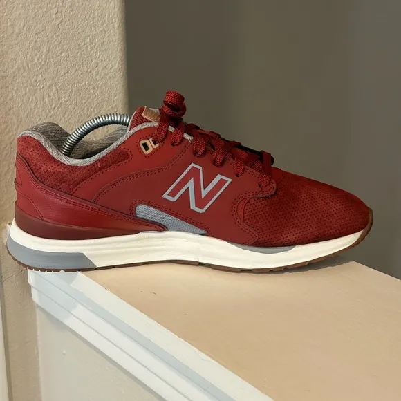 New Balance 1550 Revlite Retro Red Casual Sneakers Men Size 9 D