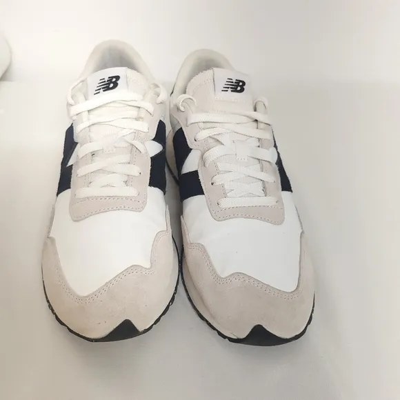 New Balance 237 - MS237SF White and Black Sneakers Men