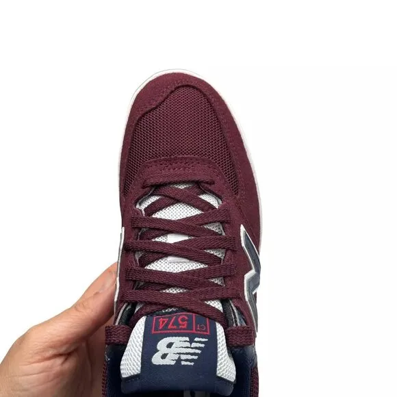 New Balance 574 Youth Boys Suede Sneaker Size 4 Burgundy/Navy Blue Lace up Shoes
