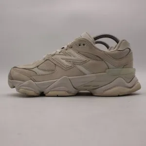 New Balance 9060 Calcium Sea Salt Lace Up Men's Size 7 Sneakers Running shoes