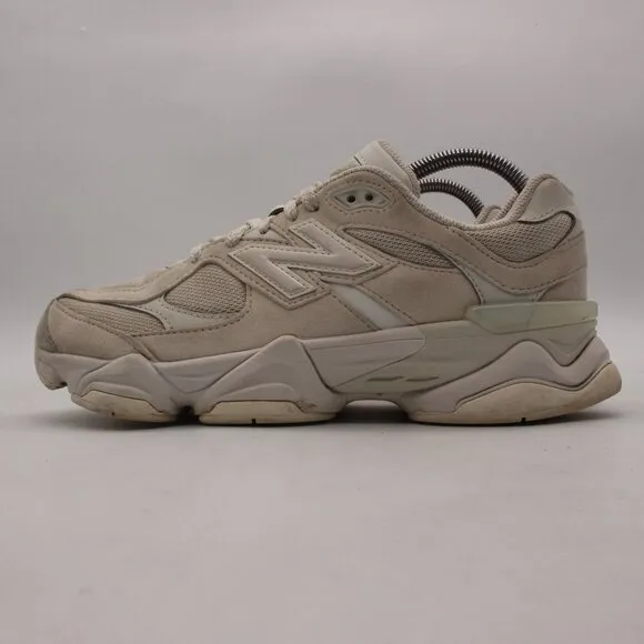 New Balance 9060 Calcium Sea Salt Lace Up Men's Size 7 Sneakers Running shoes