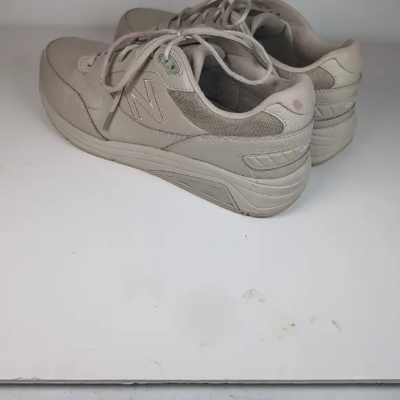 New Balance 928V3 Walking Shoe US 11 Mens