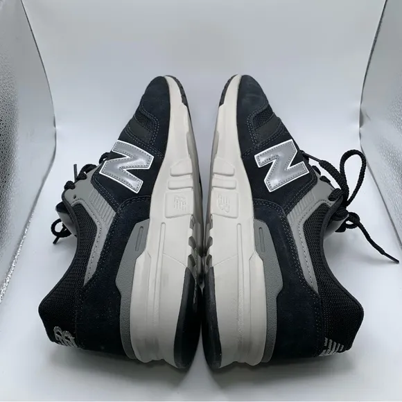 New Balance 997H Lace Up  Mens Black, Silver Sneakers Casual CM997HCC SZ 12 1299