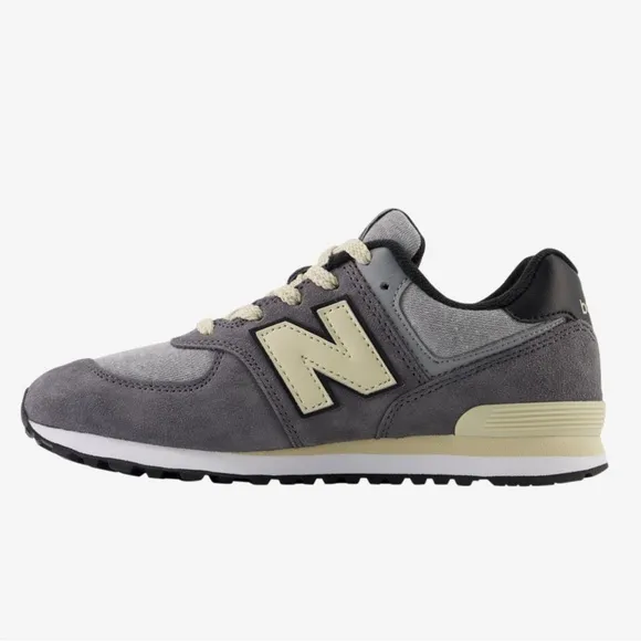 New Balance Big Kids 574 Casual Sneakers GC574LGG