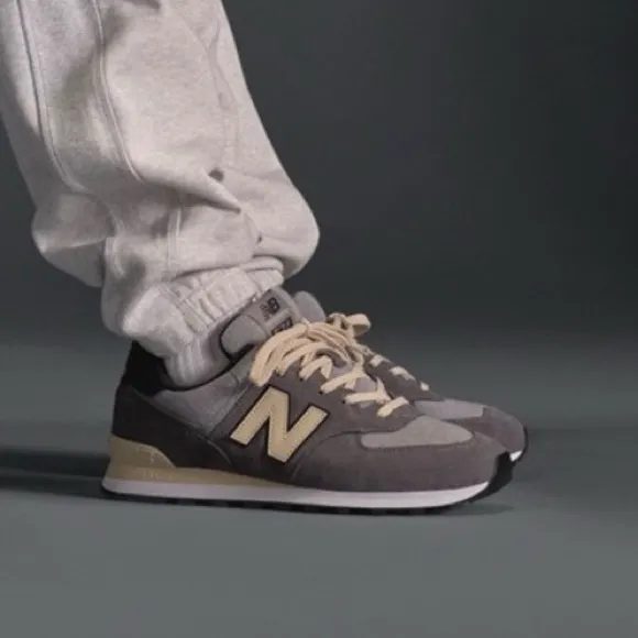 New Balance Big Kids 574 Casual Sneakers GC574LGG