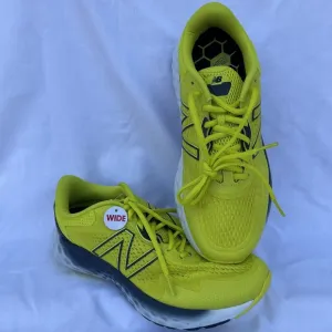 New Balance Fresh Foam men's running shoes MEVOZCY1 Size 8 Extra Wide w/ Box