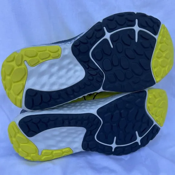 New Balance Fresh Foam men's running shoes MEVOZCY1 Size 8 Extra Wide w/ Box
