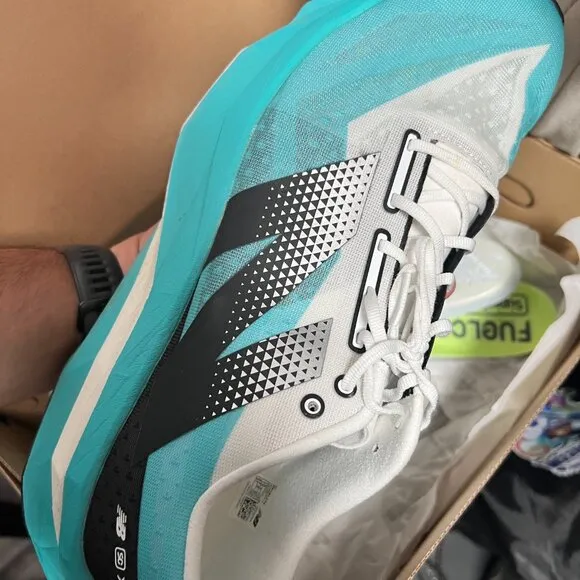 New Balance FuelCell SuperComp Elite v4 size 13