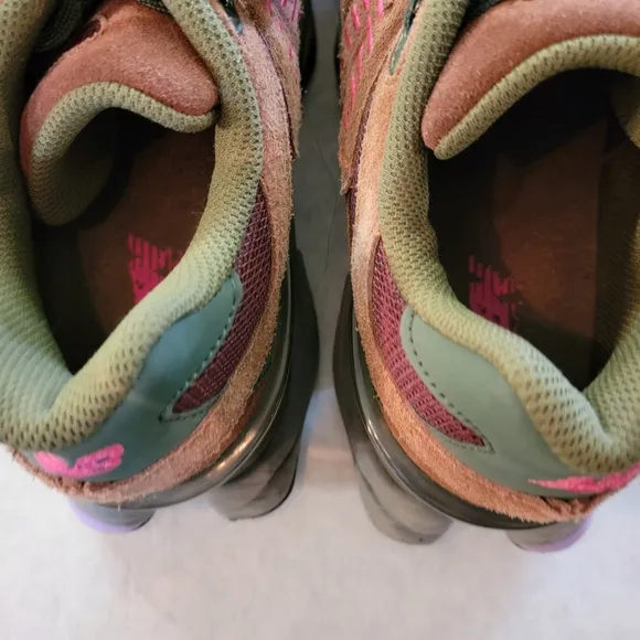 New Balance Kids' Green and Brown Sneakers