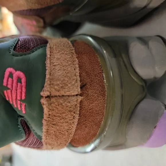 New Balance Kids' Green and Brown Sneakers