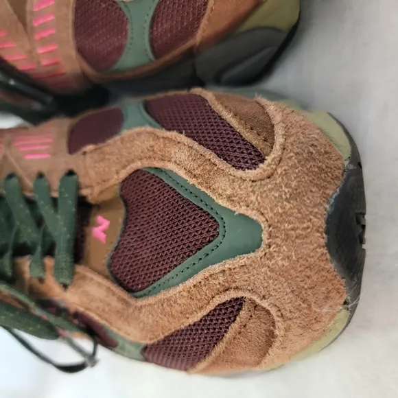 New Balance Kids' Green and Brown Sneakers