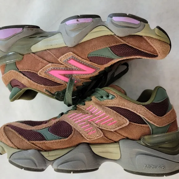 New Balance Kids' Green and Brown Sneakers