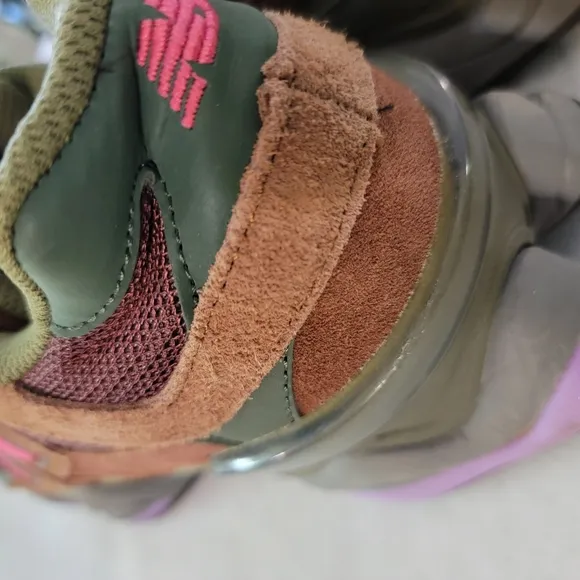 New Balance Kids' Green and Brown Sneakers