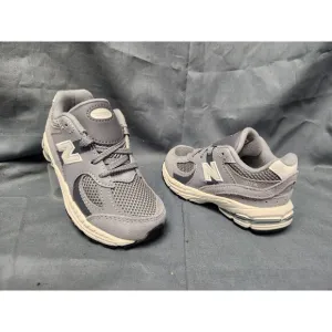 New Balance Toddlers 2002 Sneakers IC2002ST Lace Up Grey Size 8 NEW IN BOX!