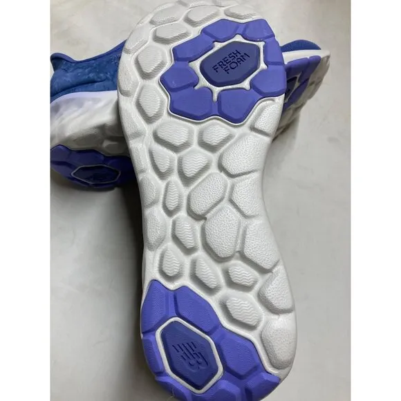 New Balance Women Fresh Foam Running Shoes  8.5 Wide Blue Athletic Sneakers New