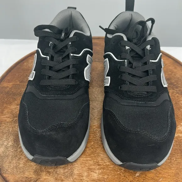 New Balance Work Shoes Mens 7 Black Safety Toe Lace Up Sneakers