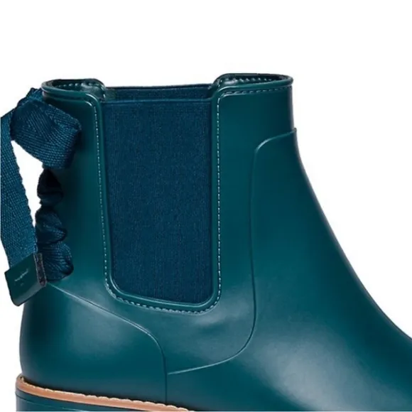 NEW Bernardo Briton slip on Chelsea rubber leather teal slip on rain boots