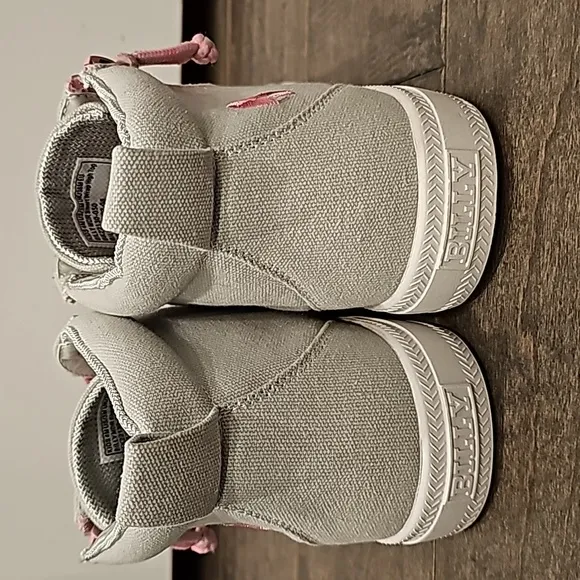New Billy Short Wrap Girl's High Top Sneakers sz 4 NWOT