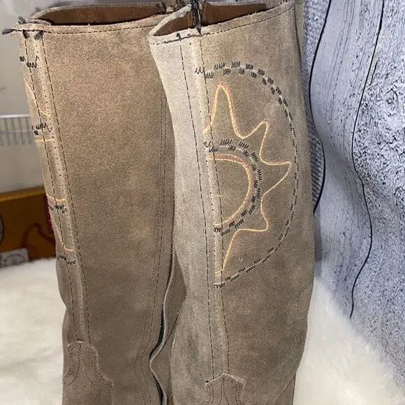 New Bohemian Tan Leather Suede 2” Heel Slip On Women’s Boots size 7