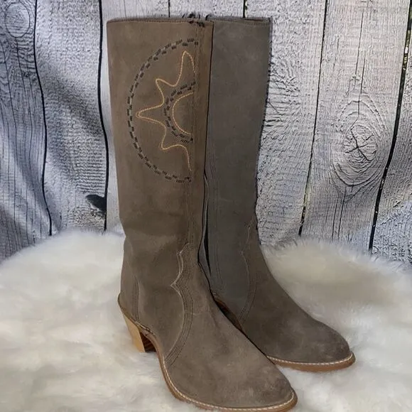 New Bohemian Tan Leather Suede 2” Heel Slip On Women’s Boots size 7