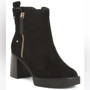 new CARMELA Suede Heeled Booties  Side Zipper And Gold Studs $165 retail